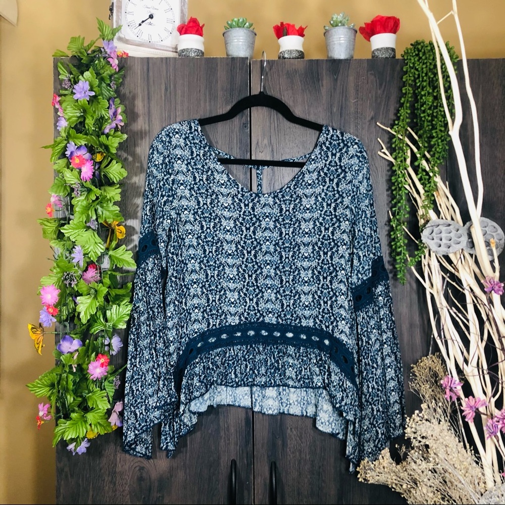_🌼3/$30🌼Vintage Havana Printed Long Sleeve Open Back Top Medium - Picture 2 of 16